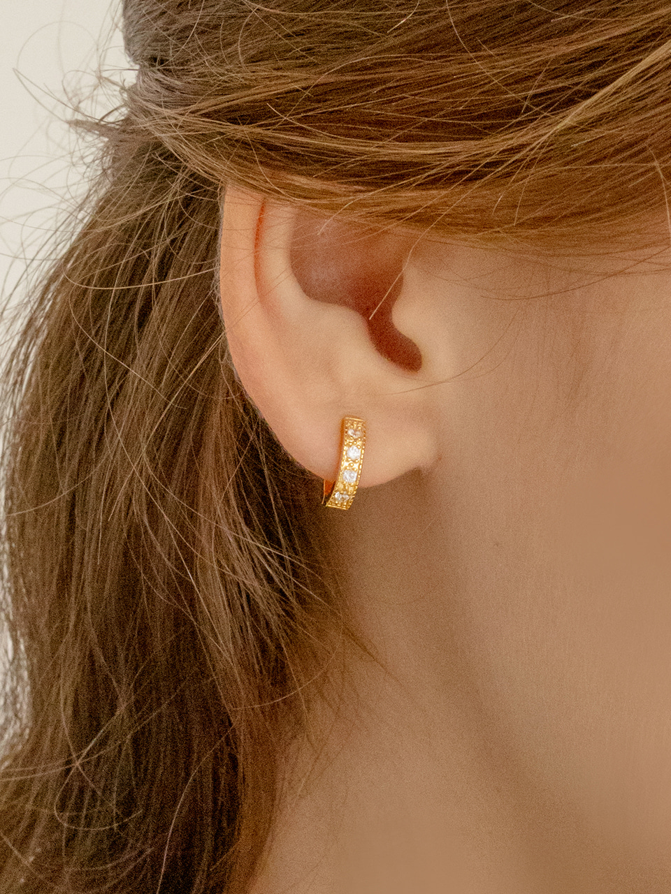 grainy cubic earring