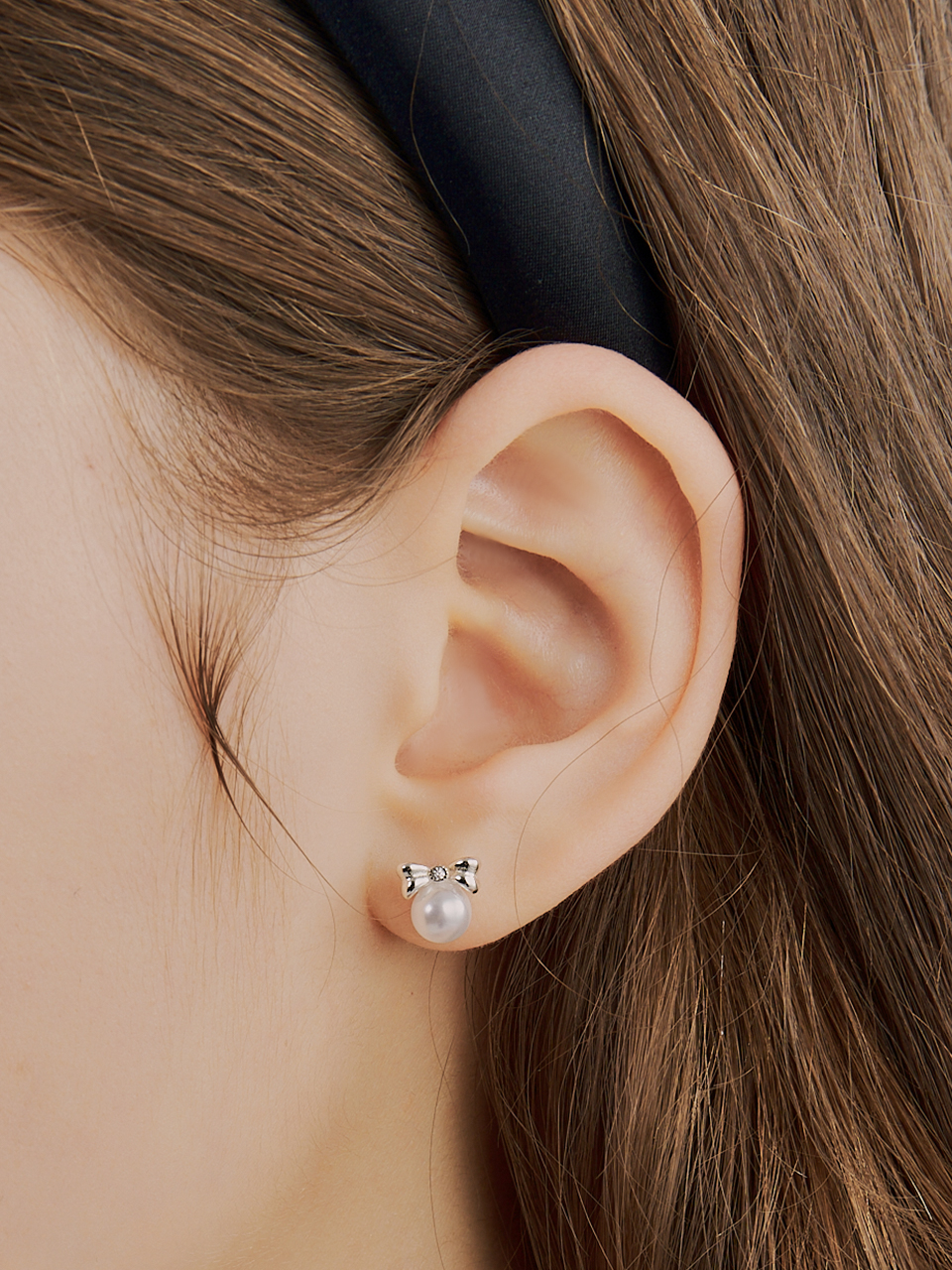 [단독][에이핑크 보미 착용] dainty ribbon pearl earring